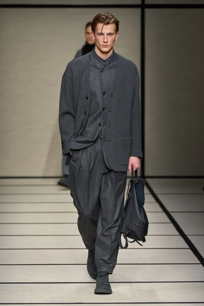 Look 24